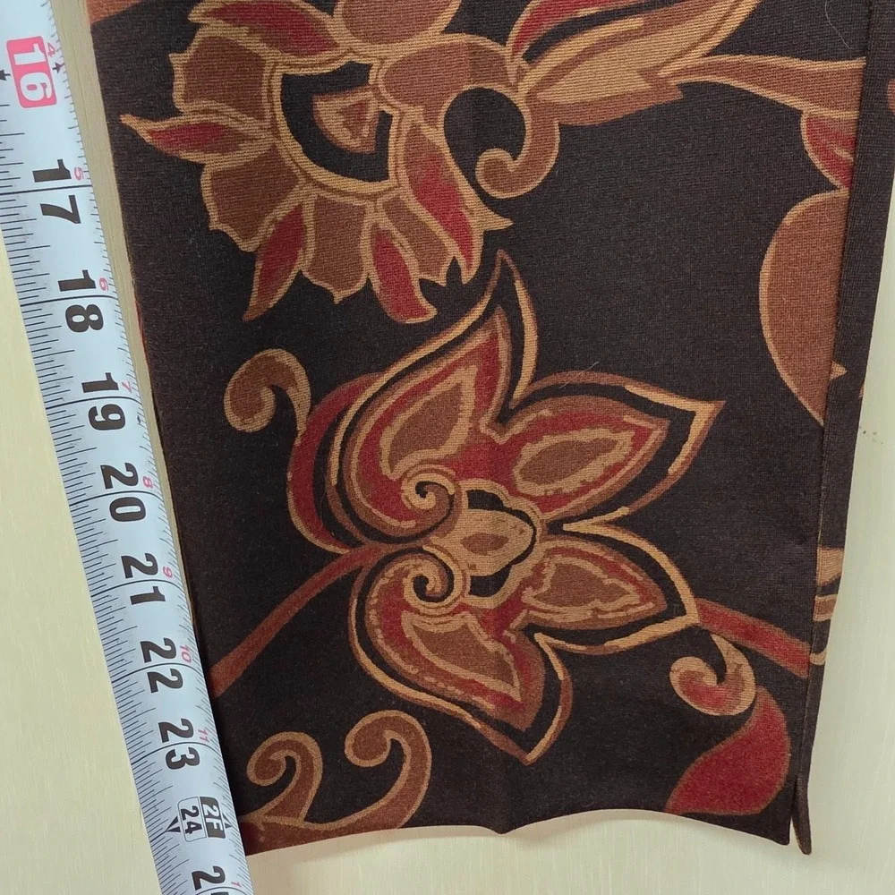 Chico's Womens 2P Brown Floral Capri Pants Petite Stretch Career Cropped 12P